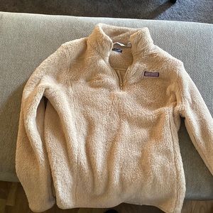 Vineyard vines tan 3/4 zip sweatshirt .